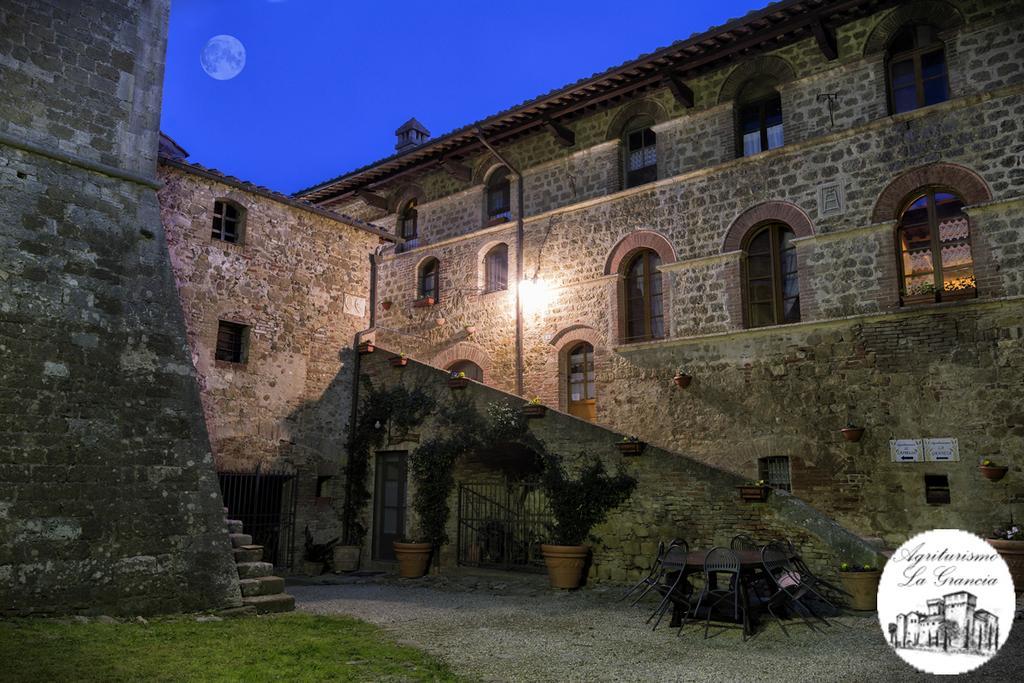 Agriturismo Castello La Grancia Di Spedaletto Villa Pienza Exterior photo